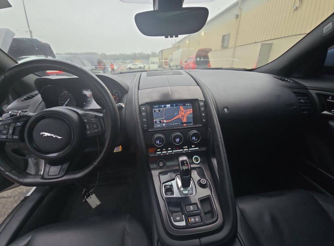 2017 Jaguar F-TYPE Premium Coupe