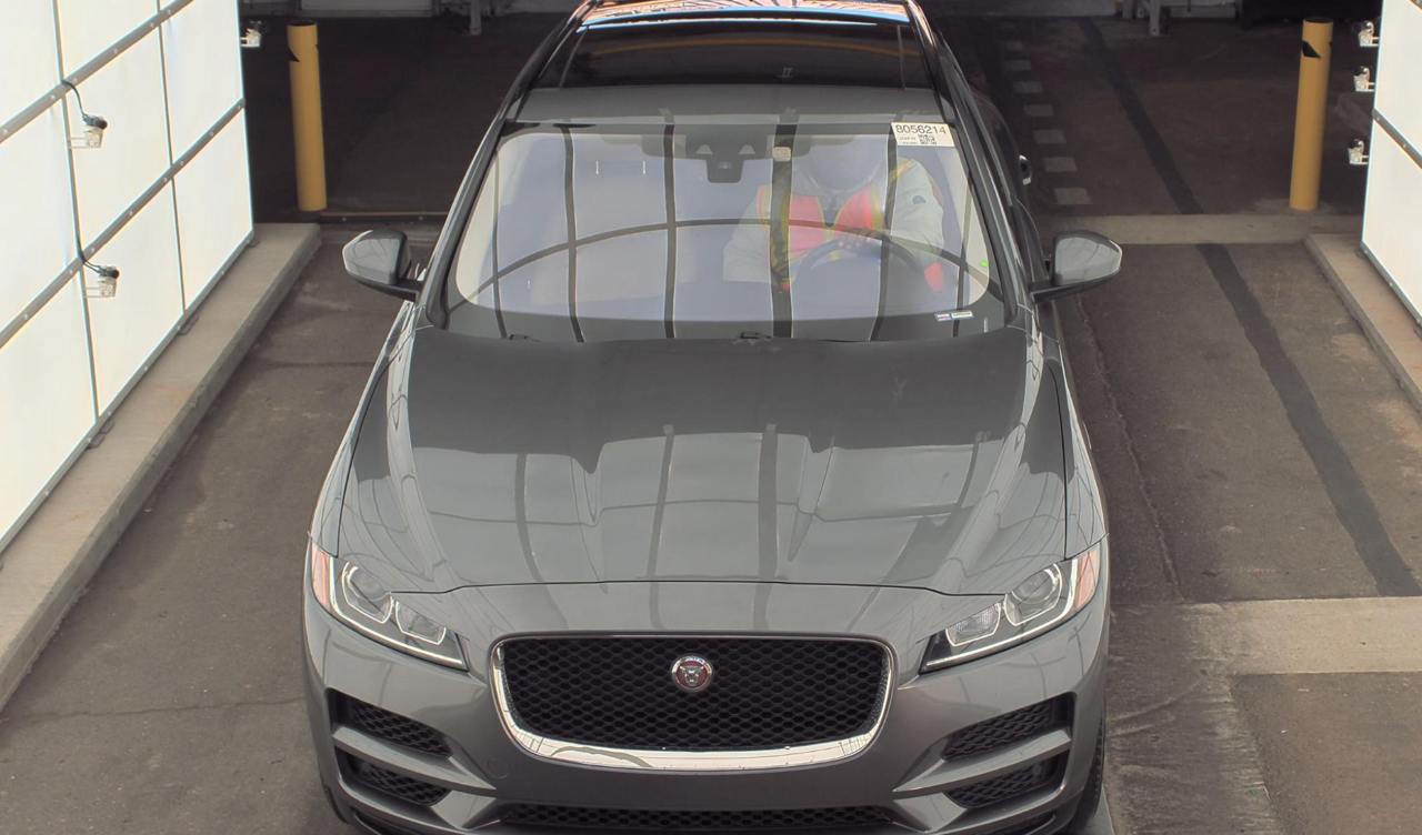 2018 Jaguar F-PACE Premium