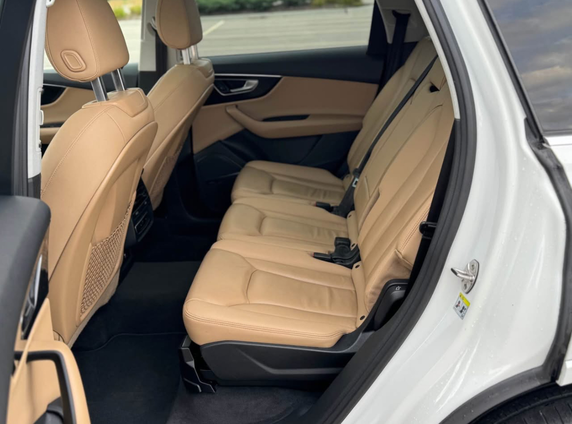 2020 Audi Q7  55 TFSI Premium Plus Sport Utility 4D
